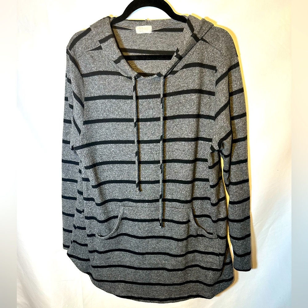 Chic Soul Charcoal-Black Hoodie